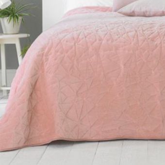Alexa Blush Quilted Bedspread