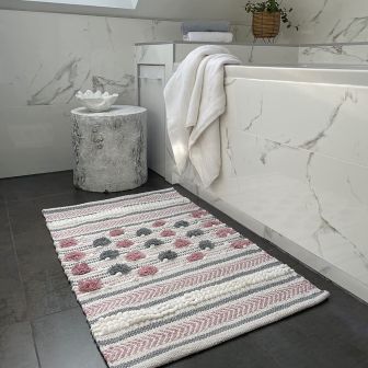 Pom Pom Blush Bath Mat
