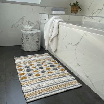 Pom Pom Mustard Bath Mat