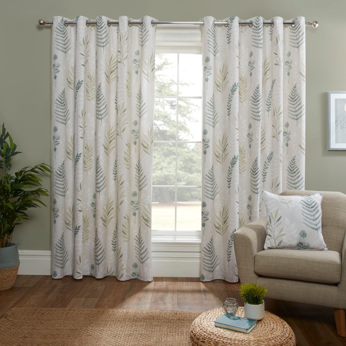 curtains in harry corry