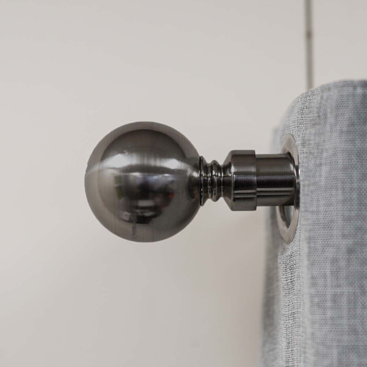 25/28mm Ball Eyelet Gun Metal Curtain Pole