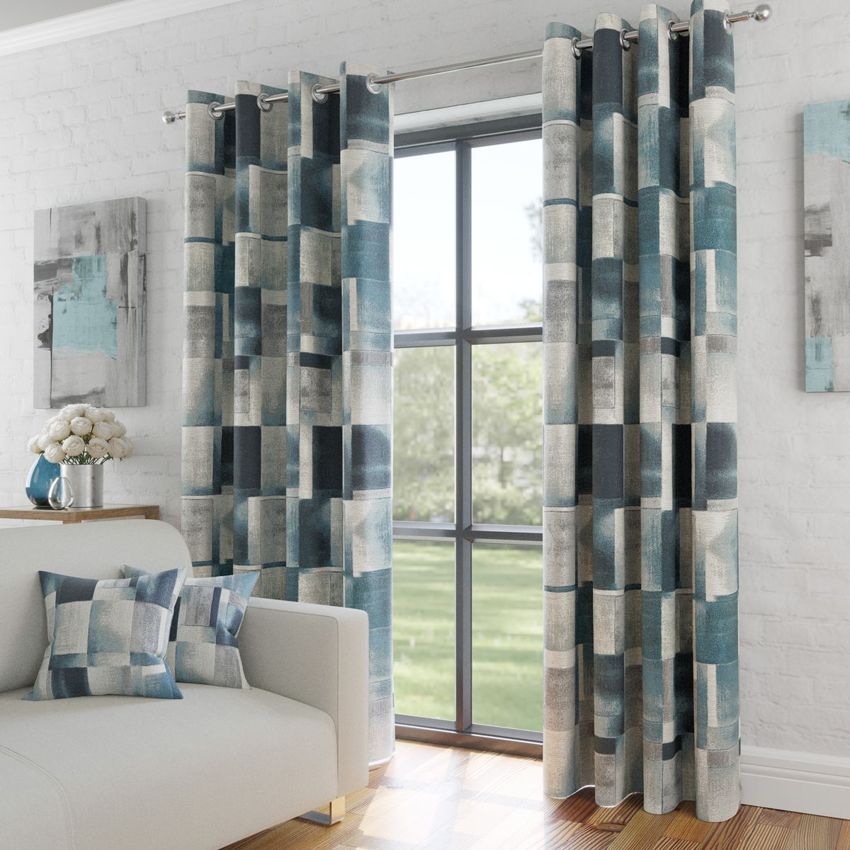 curtains in harry corry