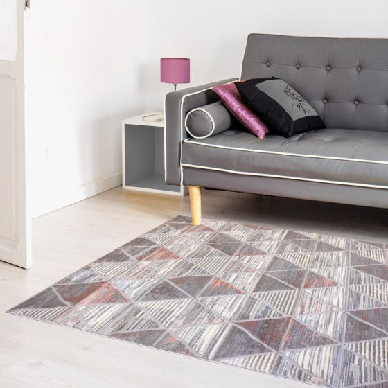Dita Triangles Pink Rug